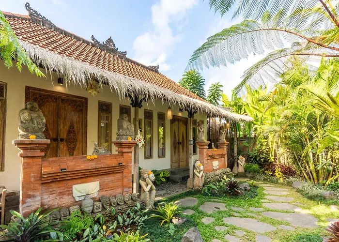 Pranawa Villa *